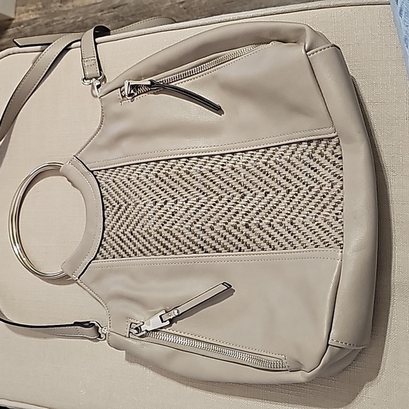 I.N.C International Concepts Huw Bangle Crossbody Purse - Picture 6 of 14